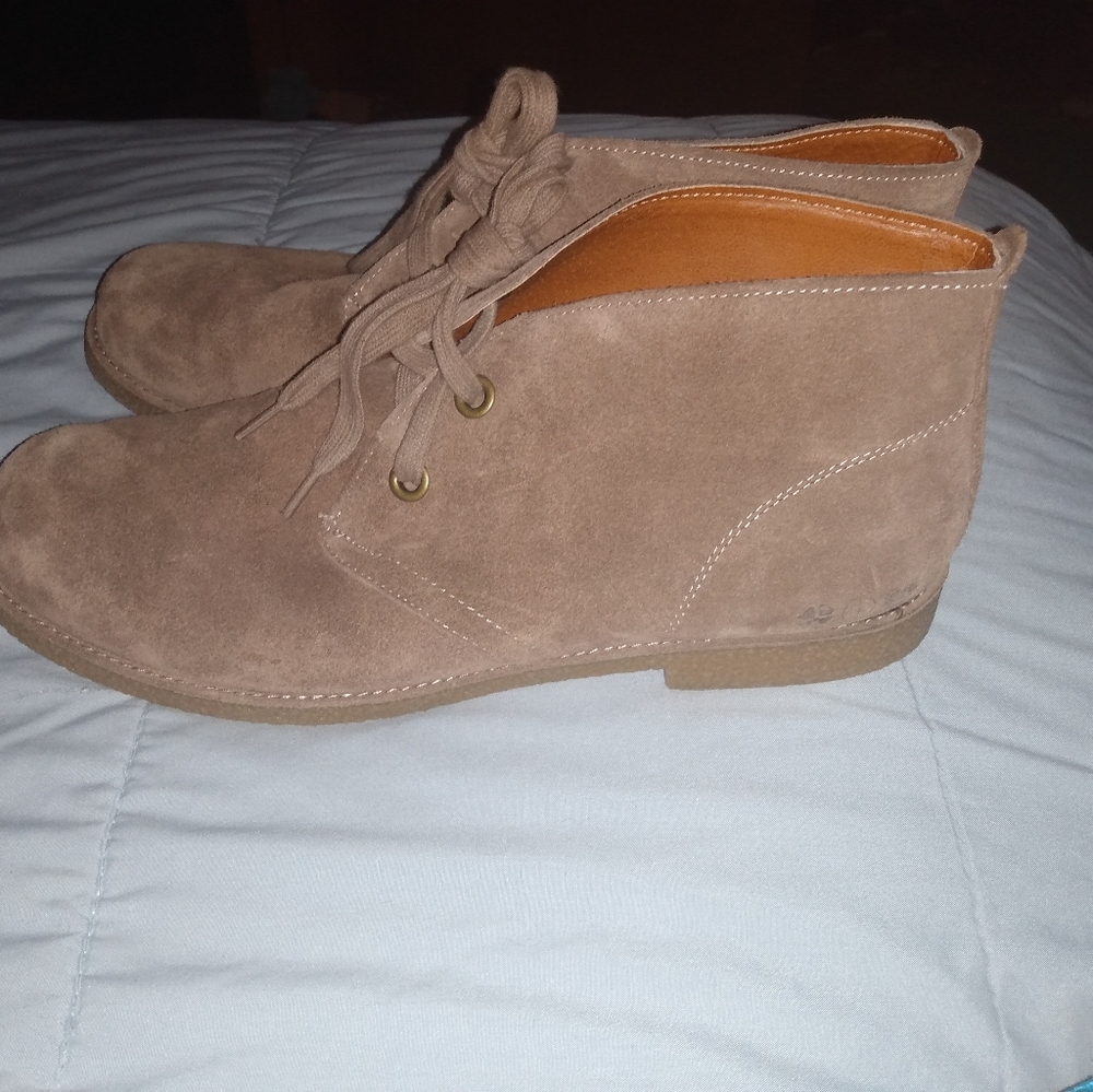 Suede/Faux Leather Shoes